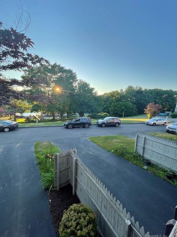 560 Yale Ave, Meriden CT 06450-8177 exterior