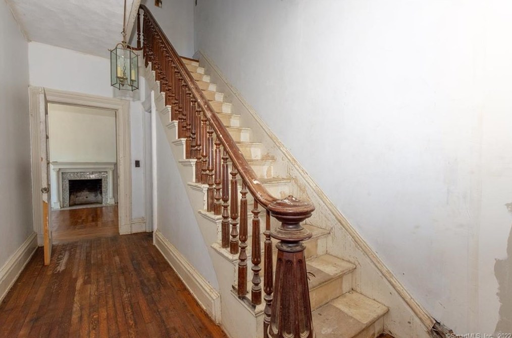 159 Prospect St, Chestnut Hill CT  06226-2631 exterior