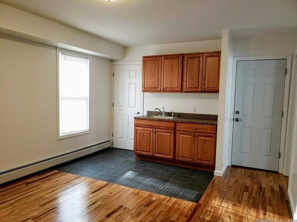 72 French St, Torrington CT  06790-6213 exterior