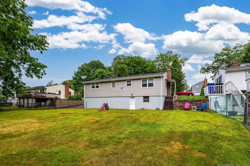 45 Henry Ave, Hartford CT  06111-3406 exterior