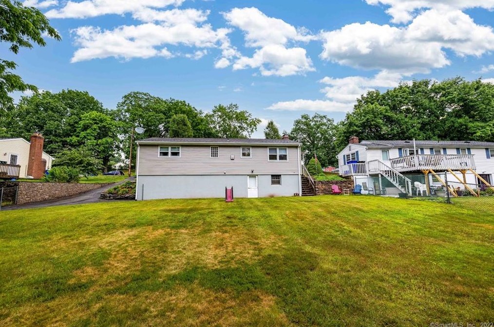 45 Henry Ave, Hartford CT  06111-3406 exterior