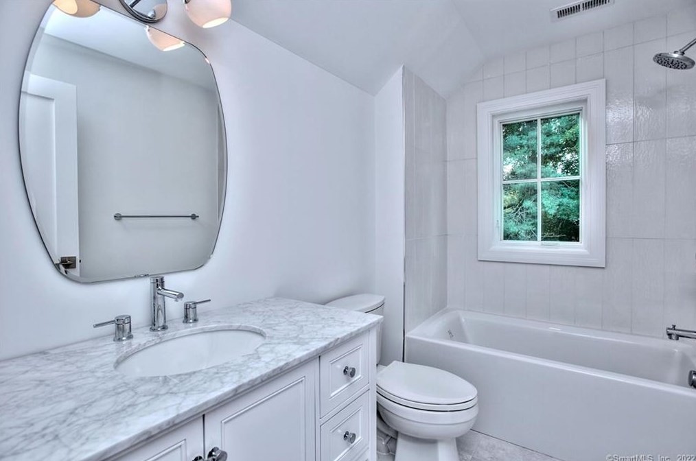 36 Bonnie Brk Rd, Westport CT 06880-1508 exterior