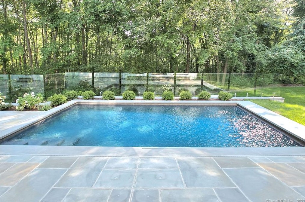 36 Bonnie Brk Rd, Westport CT 06880-1508 exterior