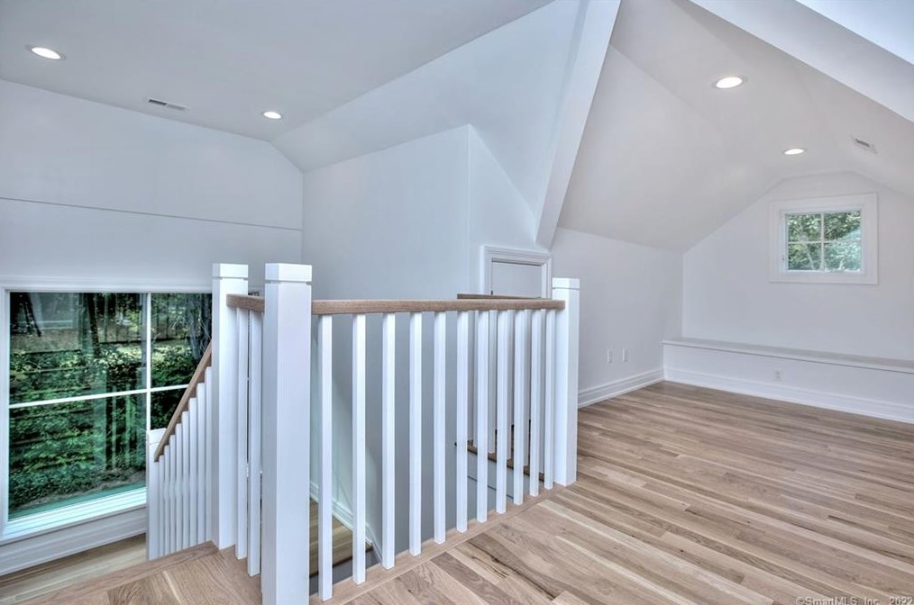 36 Bonnie Brk Rd, Westport CT 06880-1508 exterior