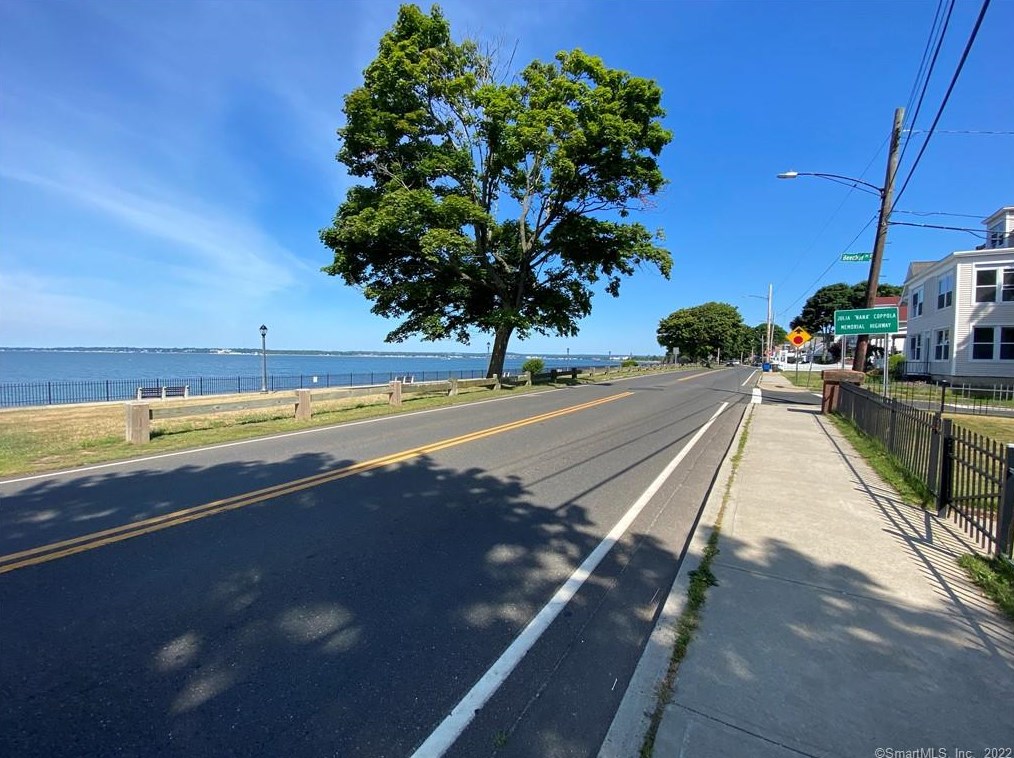 15 Beecher Pl, New Haven CT 06512-3904 exterior