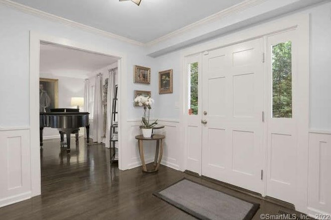 25 Will Merry Ln, Greenwich CT  06831-3337 exterior