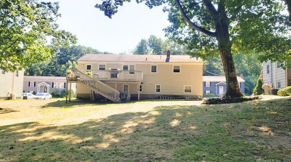 103 Hilltop Ln, New Haven CT 06516-4808 exterior