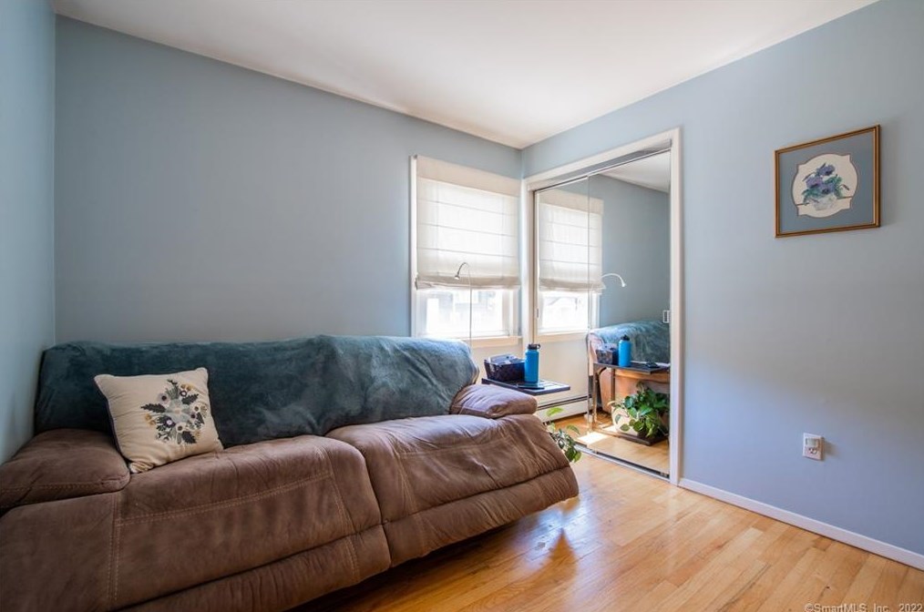 103 Hilltop Ln, New Haven CT 06516-4808 exterior