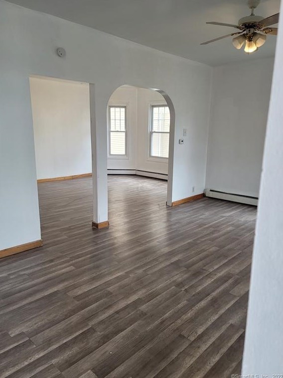 51 St, Hartford CT 06114-2642 exterior