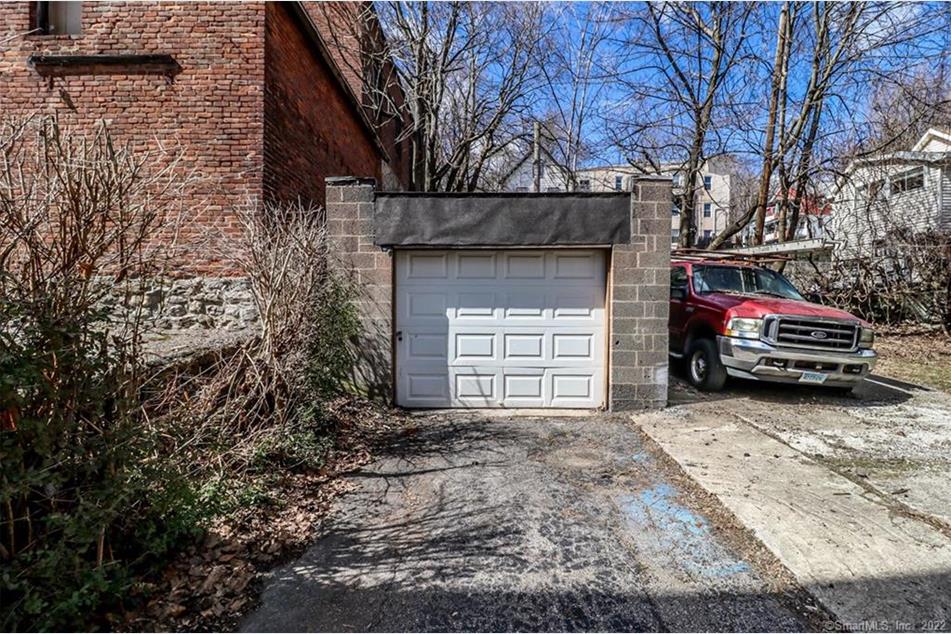 124 Charles St, Waterbury, CT 06708 MLS 170509805 Coldwell Banker