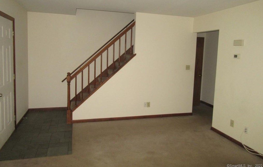 60 Milne Ave, Huntington CT  06484-4018 exterior