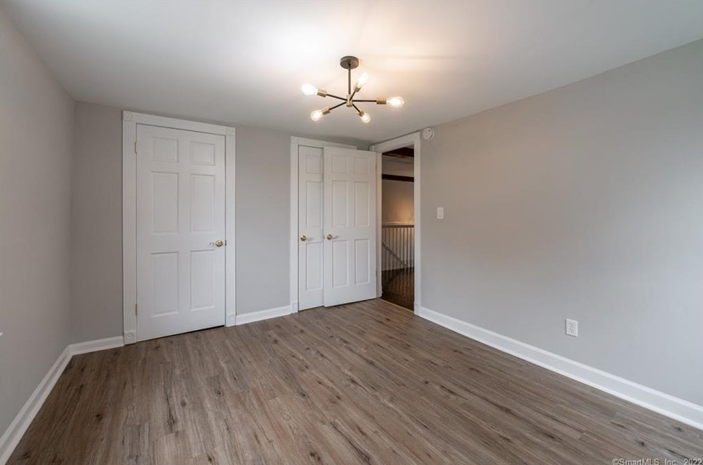 17 Pleasant St, Cromwell CT  06416-2323 exterior