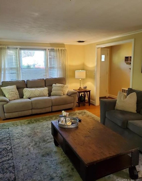 39 Greystone Rd, Hartford CT  06107-3728 exterior