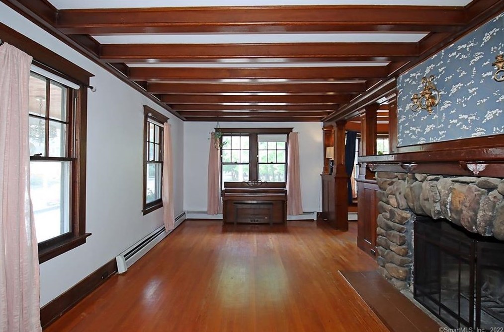 101 Putnam Ave, New Haven CT 06517-2736 exterior