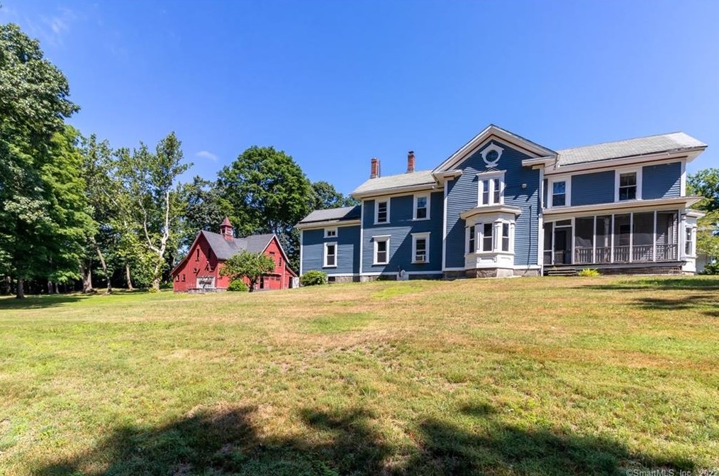 7 Orchard St, Vernon CT  06066-3001 exterior