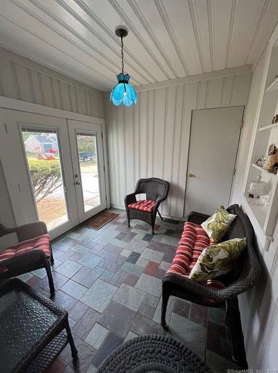 5 Ridgewood Rd, Meriden CT 06450-4443 exterior