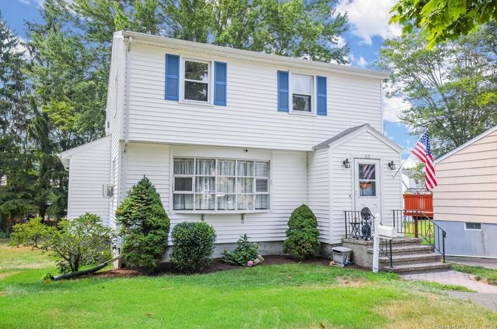 115 Sulik Ter, Stratford CT  06614-3146 exterior