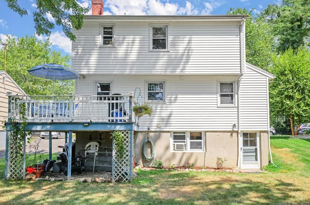 115 Sulik Ter, Stratford CT  06614-3146 exterior