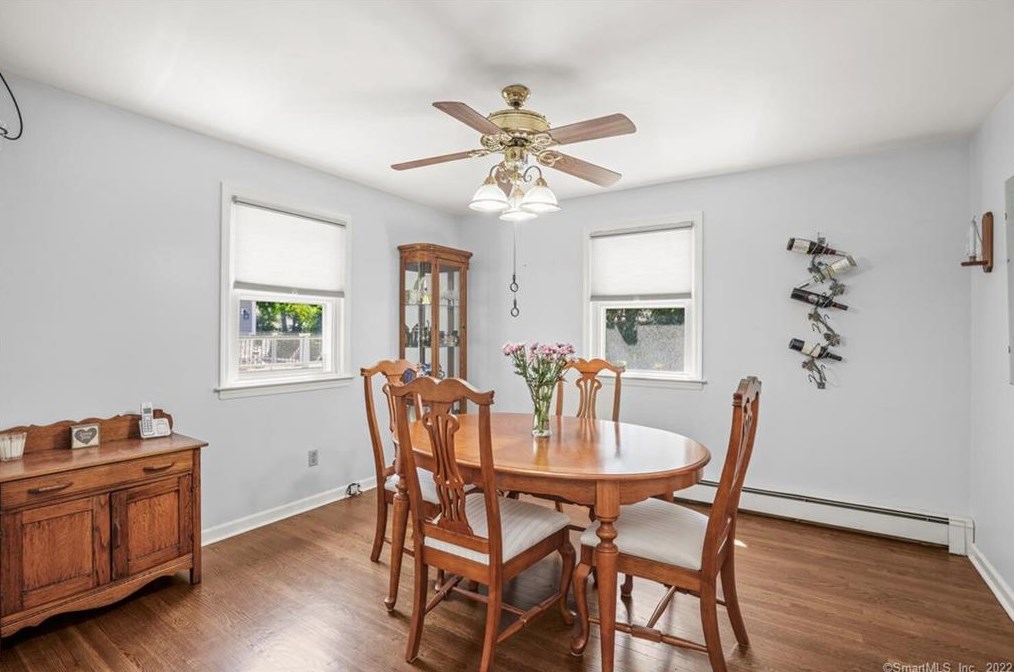 115 Sulik Ter, Stratford CT  06614-3146 exterior