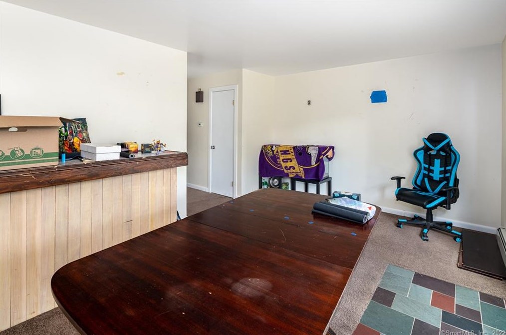 105 Flower Dr, New Haven CT 06518-2414 exterior