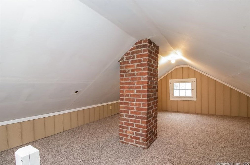 3 Stebbins Brook Ln, Simsbury CT  06070-2452 exterior