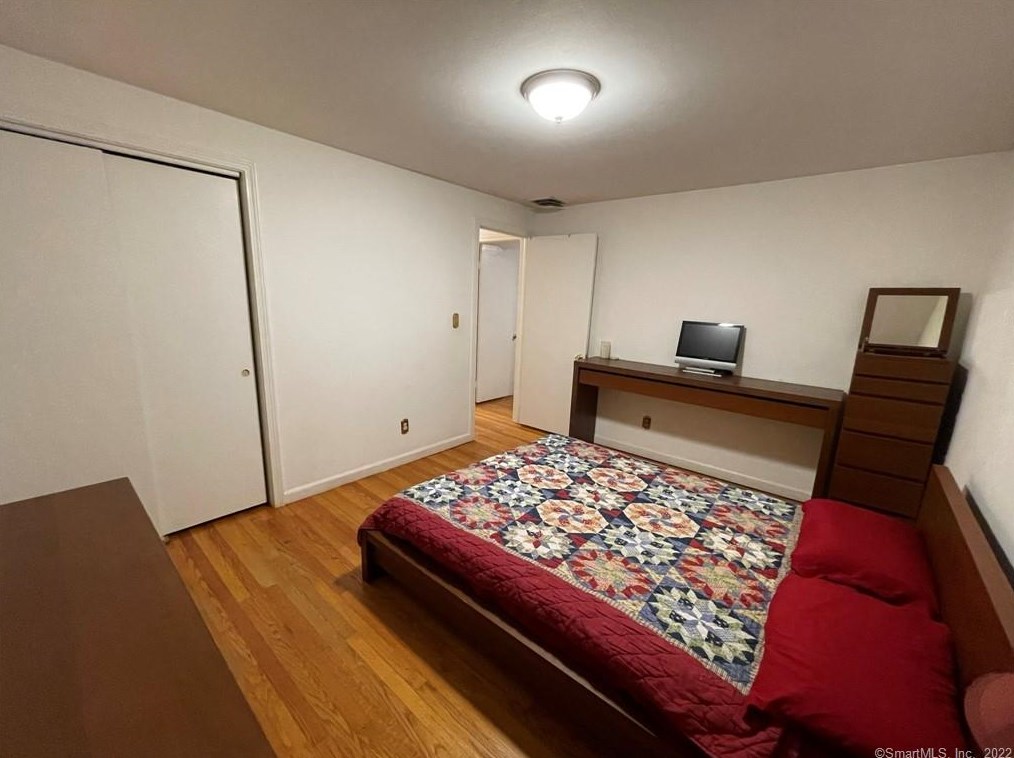 48 Tolli Ter, New Haven CT  06512-3159 exterior