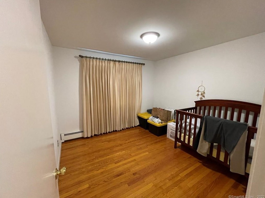 48 Tolli Ter, New Haven CT  06512-3159 exterior