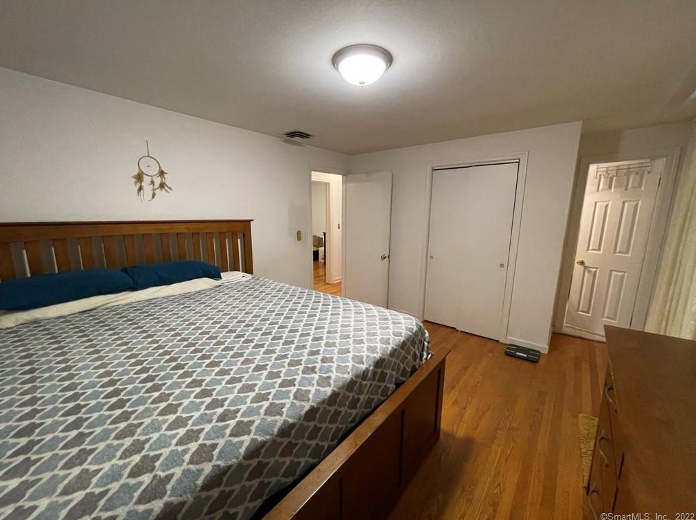 48 Tolli Ter, New Haven CT  06512-3159 exterior