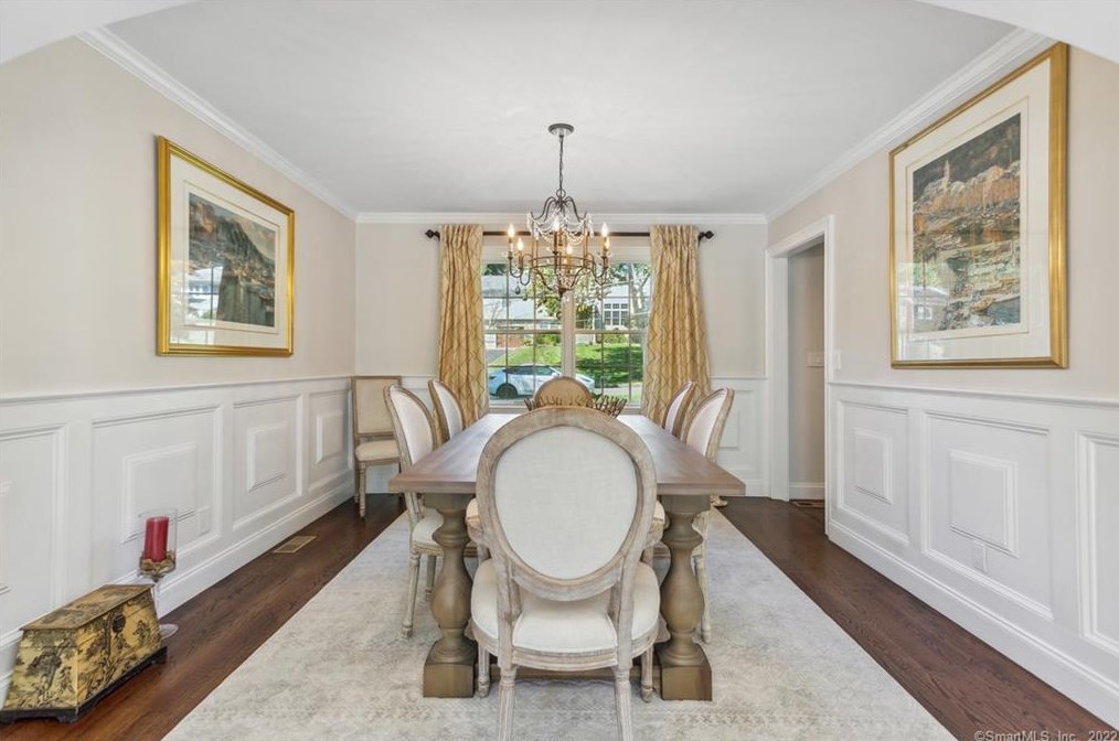 67 Pond Pl, Cos Cob CT  06807-2223 exterior