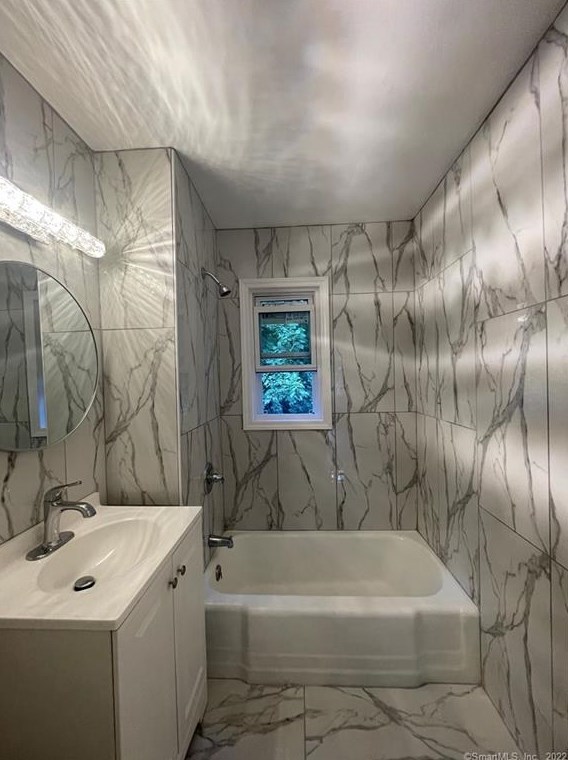 16 Allendale Rd, Hartford CT exterior