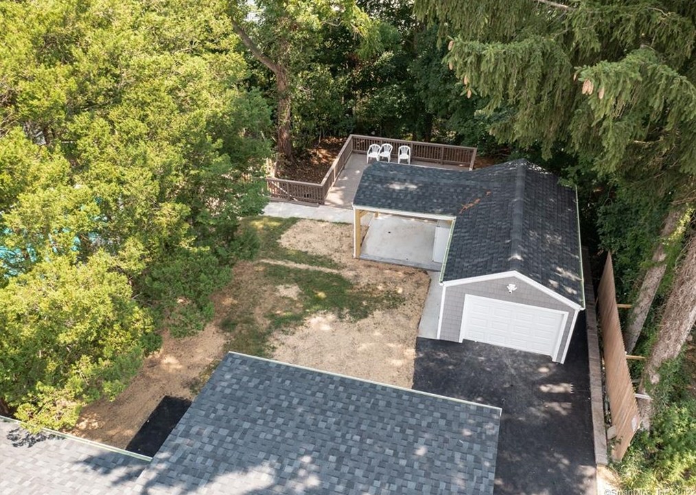 677 Pine Rock Ave, New Haven CT  06514-3814 exterior