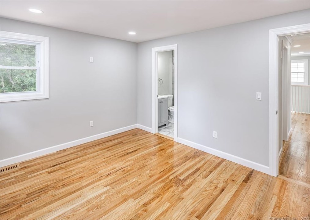 677 Pine Rock Ave, New Haven CT  06514-3814 exterior