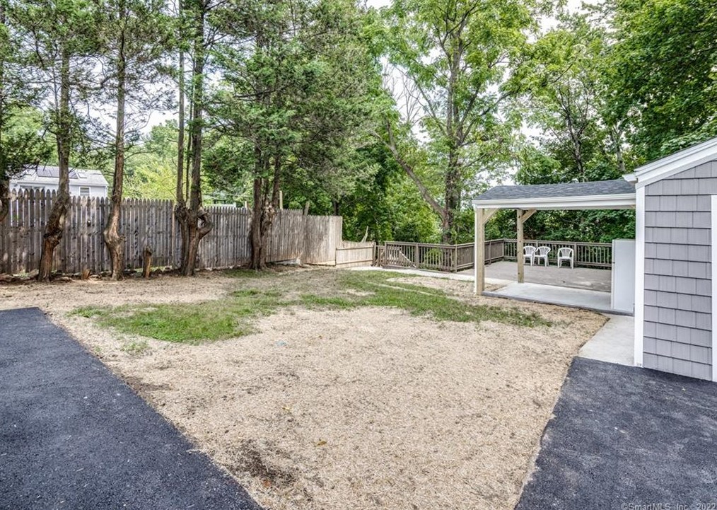 677 Pine Rock Ave, New Haven CT  06514-3814 exterior