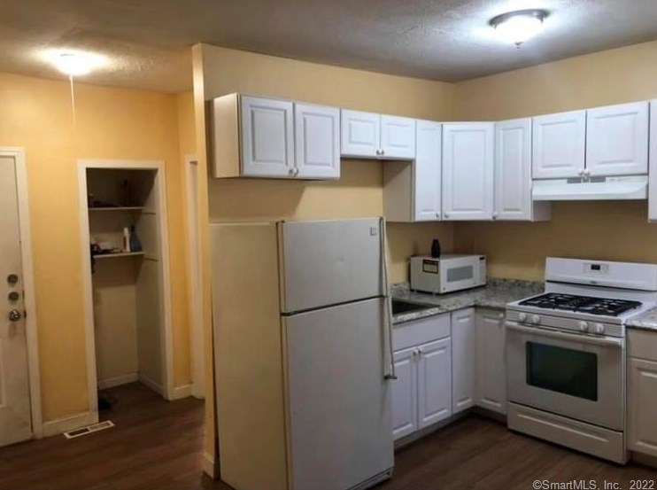 88 Daggett St, New Haven CT  06519-1513 exterior