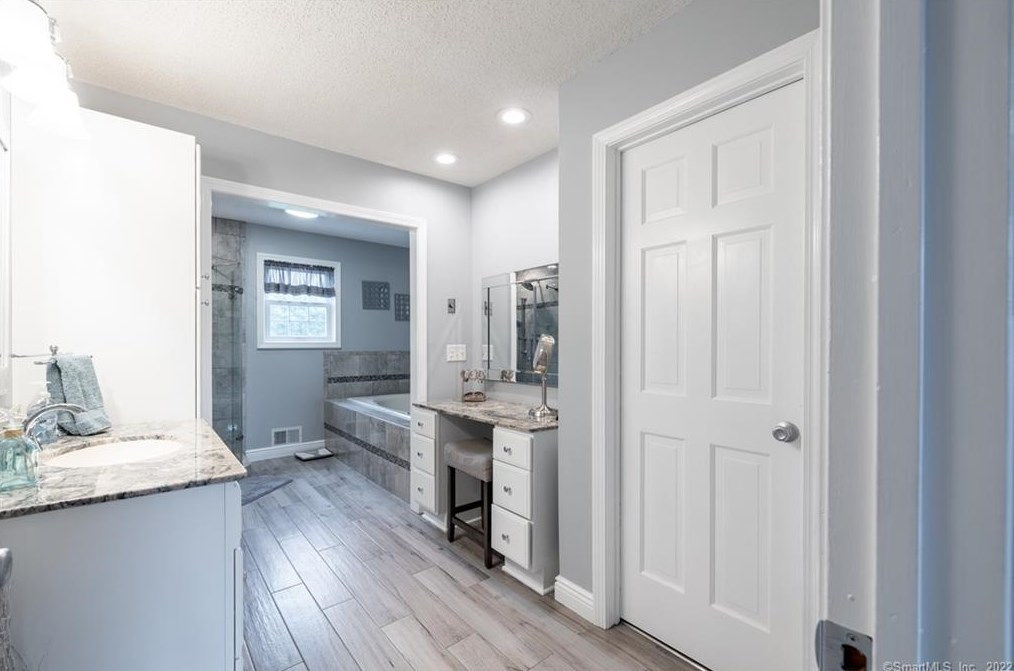 90 Mt Fair Dr, Watertown CT  06795-1659 exterior