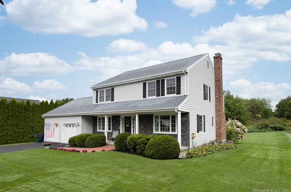 90 Mt Fair Dr, Watertown CT  06795-1659 exterior