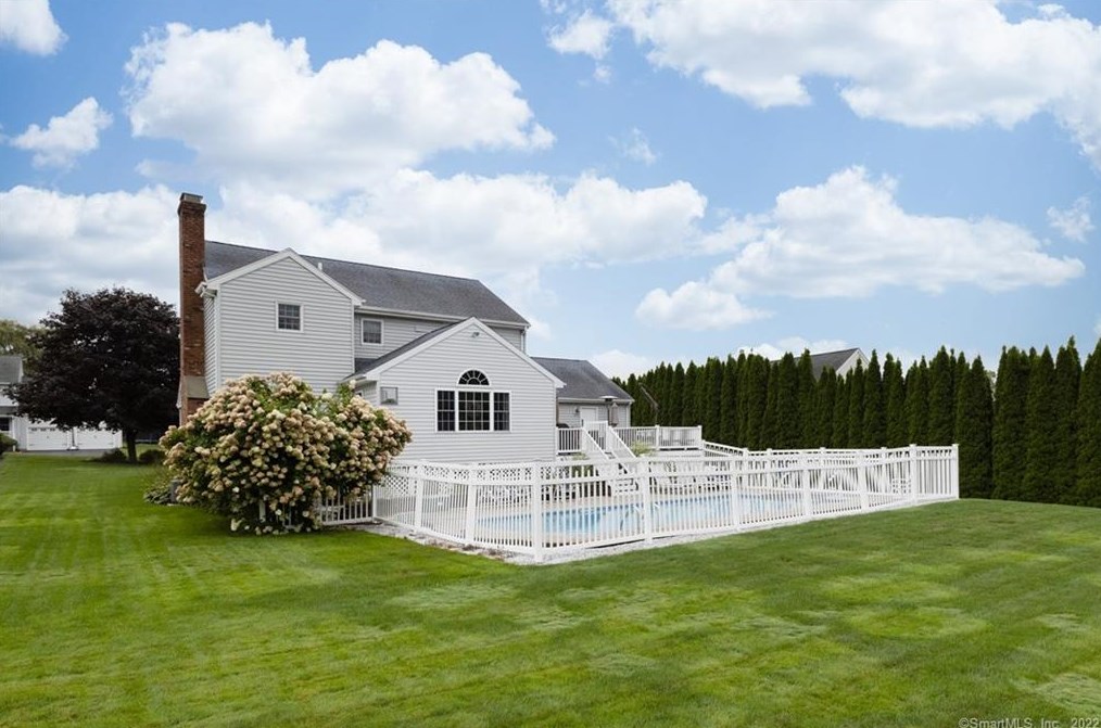 90 Mt Fair Dr, Watertown CT  06795-1659 exterior