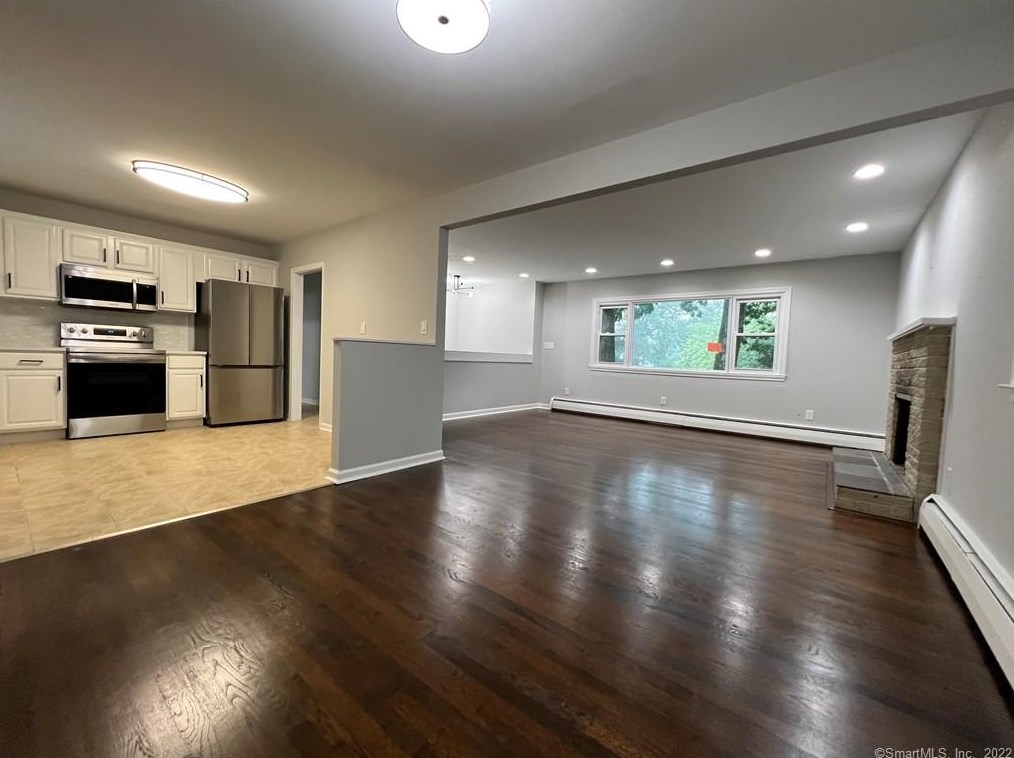 245 Homeside Ave, New Haven CT  06516-2413 exterior