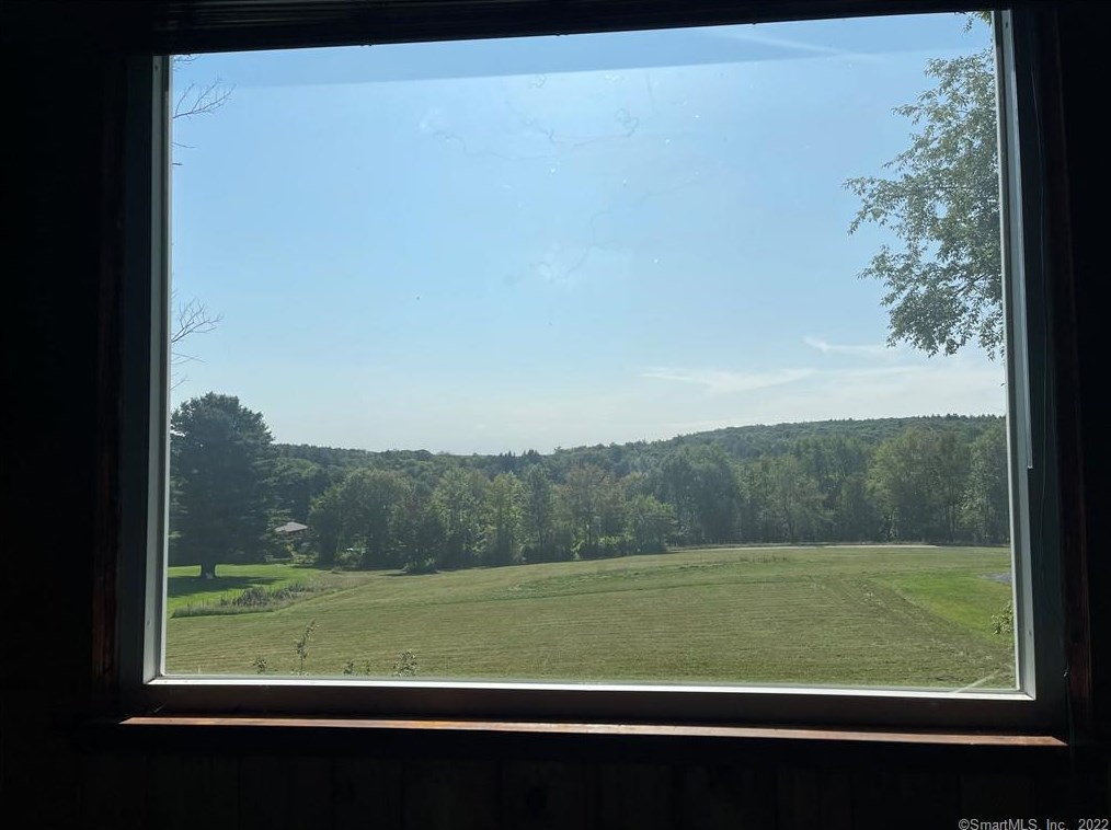 235 Smith Hl Rd, Winsted CT 06098-2218 exterior