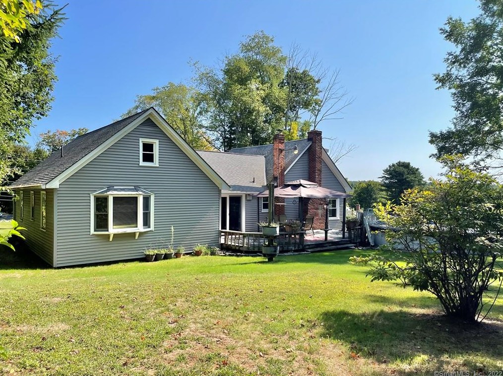 235 Smith Hl Rd, Winsted CT 06098-2218 exterior