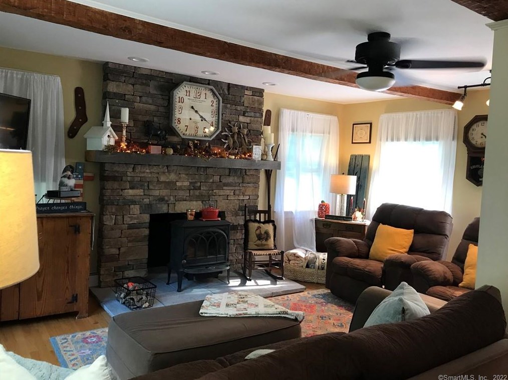 94 Kelseytown Rd, Clinton CT 06413-1455 exterior