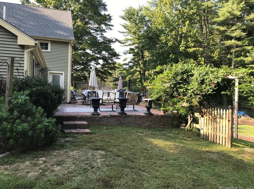 94 Kelseytown Rd, Clinton CT 06413-1455 exterior