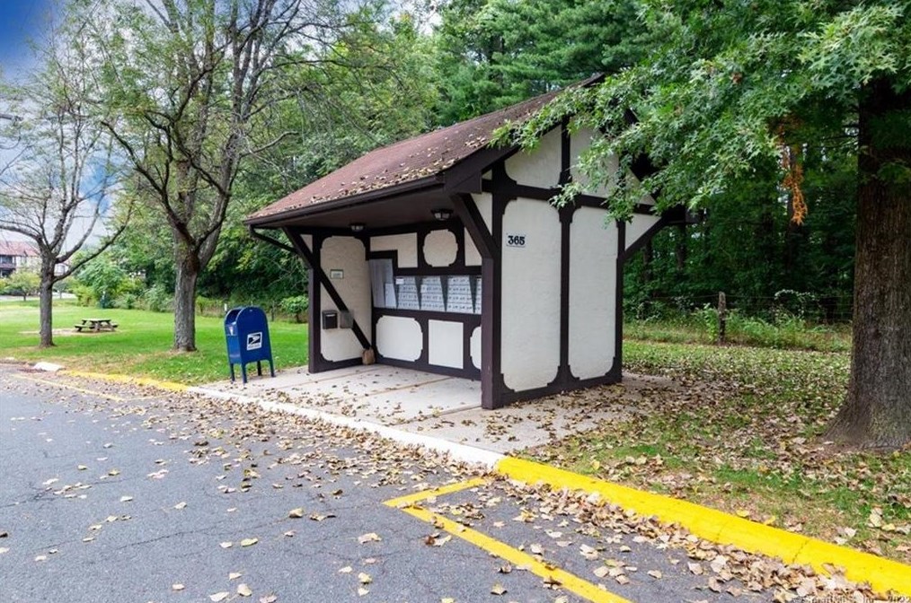 365 Mather St, New Haven CT 06514-3148 exterior