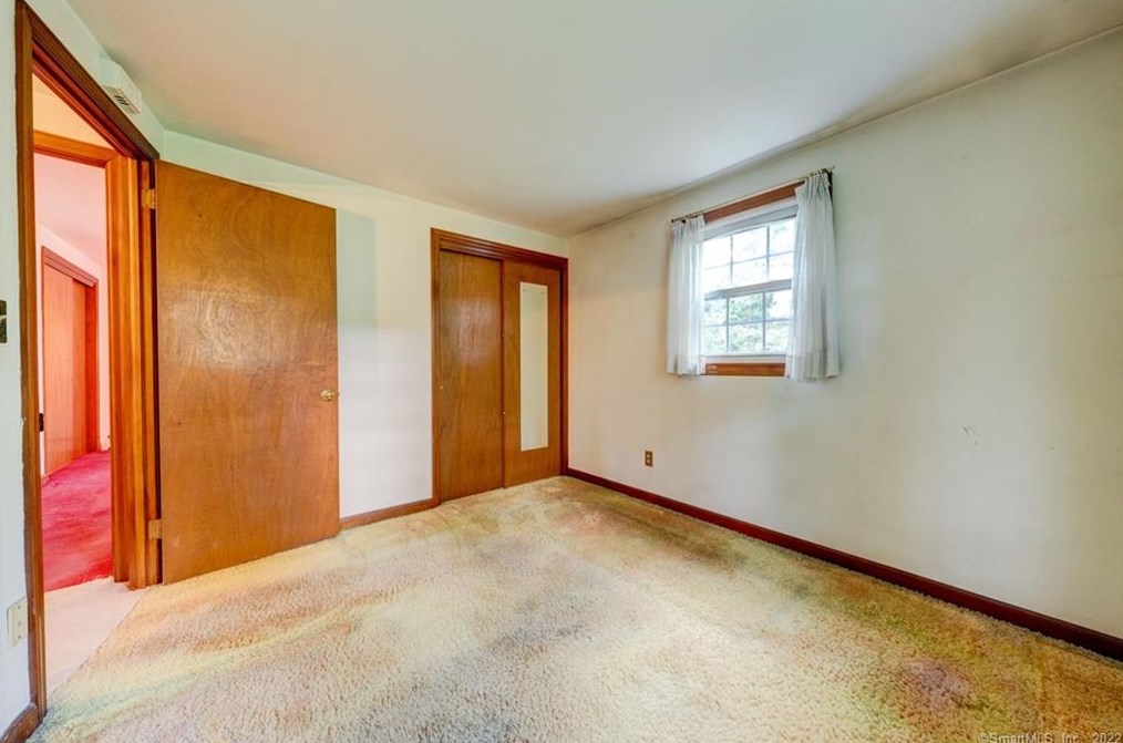 52 Merline Rd, Vernon CT 06066-4813 exterior