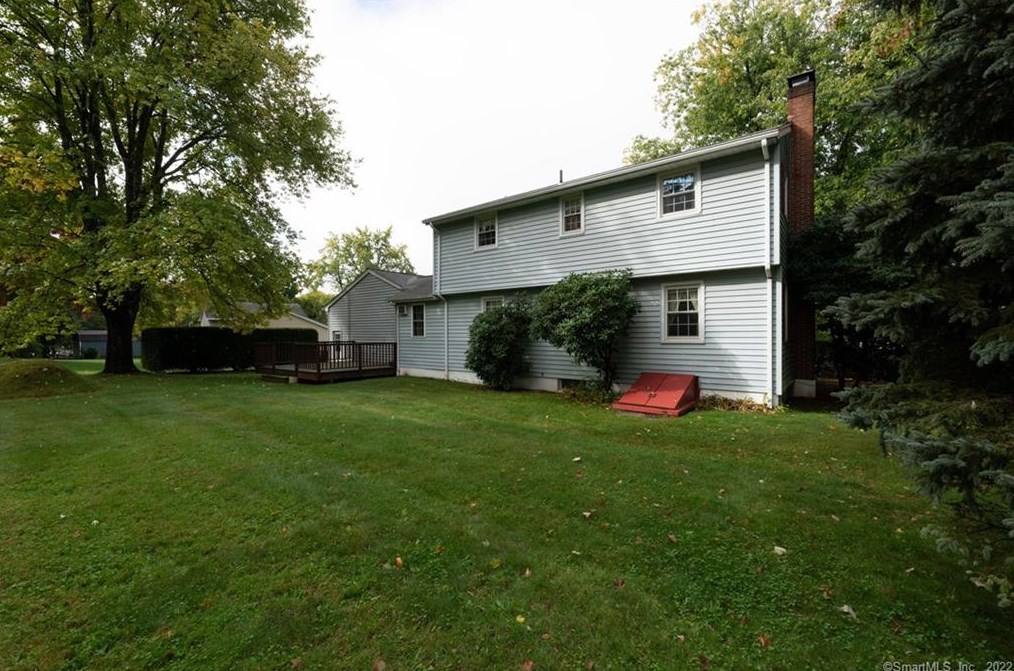 52 Merline Rd, Vernon CT 06066-4813 exterior