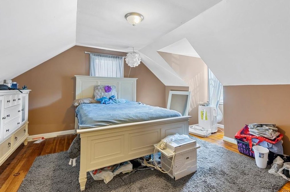 58 Michael Rd, New Haven CT 06514-4504 exterior