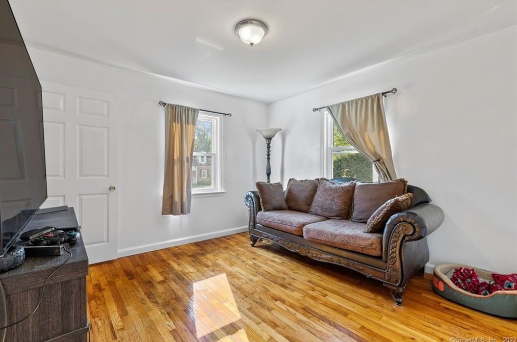 58 Michael Rd, New Haven CT 06514-4504 exterior