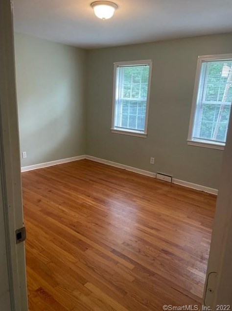 766 Hawthorne Ave, Derby CT 06418-1107 exterior