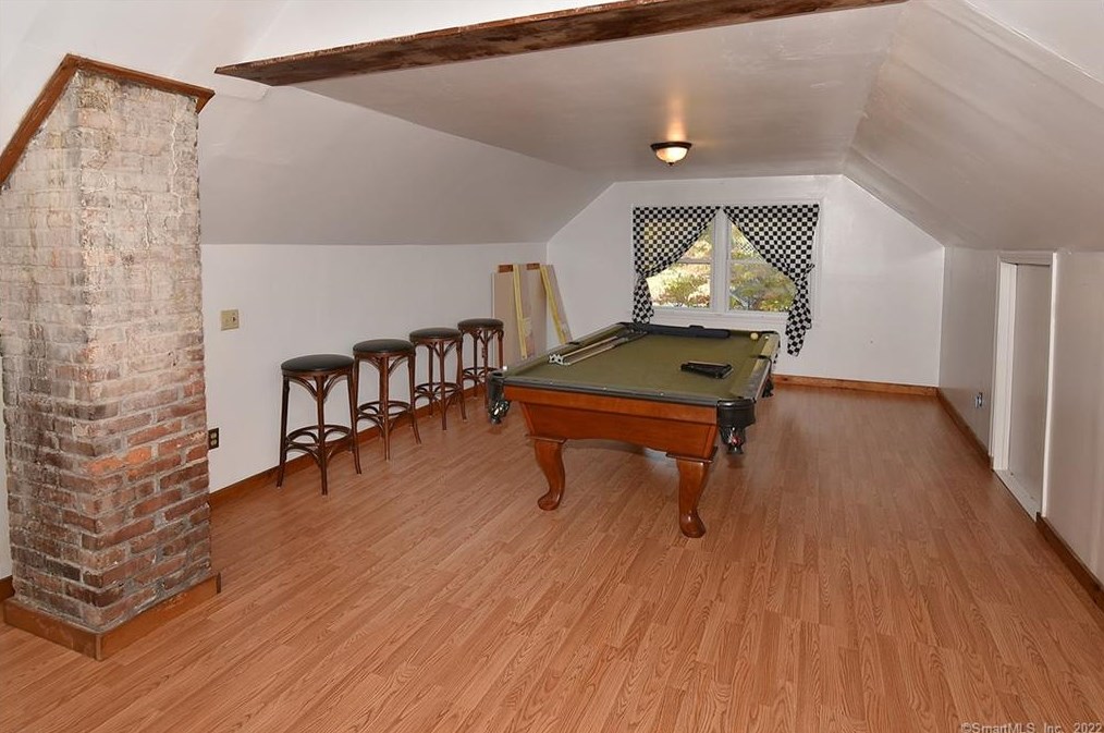 1059 East St, Suffield CT  06078-1366 exterior