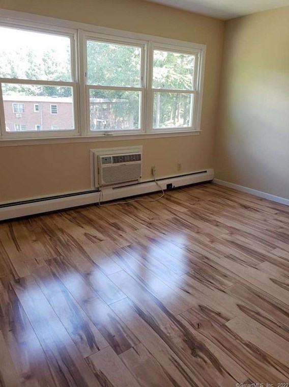 304 Pine Rock Ave, New Haven CT  06514-4847 exterior